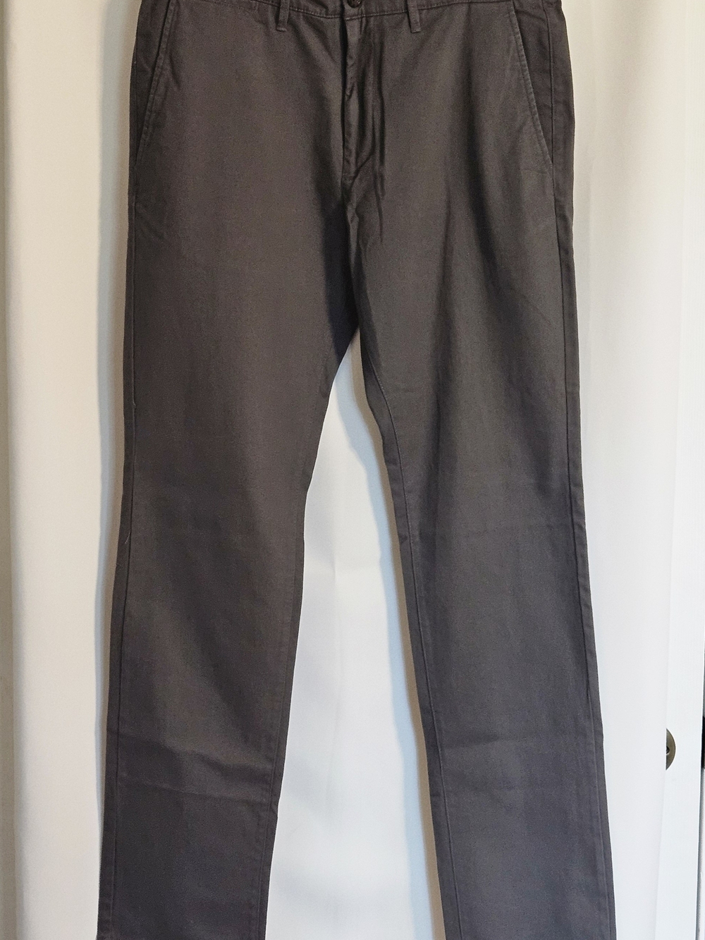 Goodfellow & Co Men’s Gray Chinos